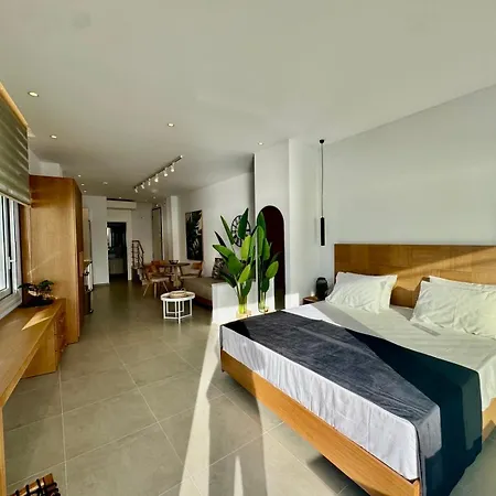 Zoe Seafront Apartment *